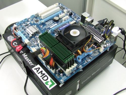 Ii x6 1035t. 6 Ядерный процессор. Процессор АМД 2010. AMD Thuban. 6 Ядерный процессор картинка.